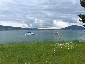 Badeplatz Seezugang Steinwand Bild 2